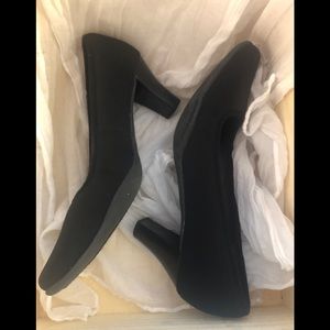 Aerosol cinnamon roll shoes